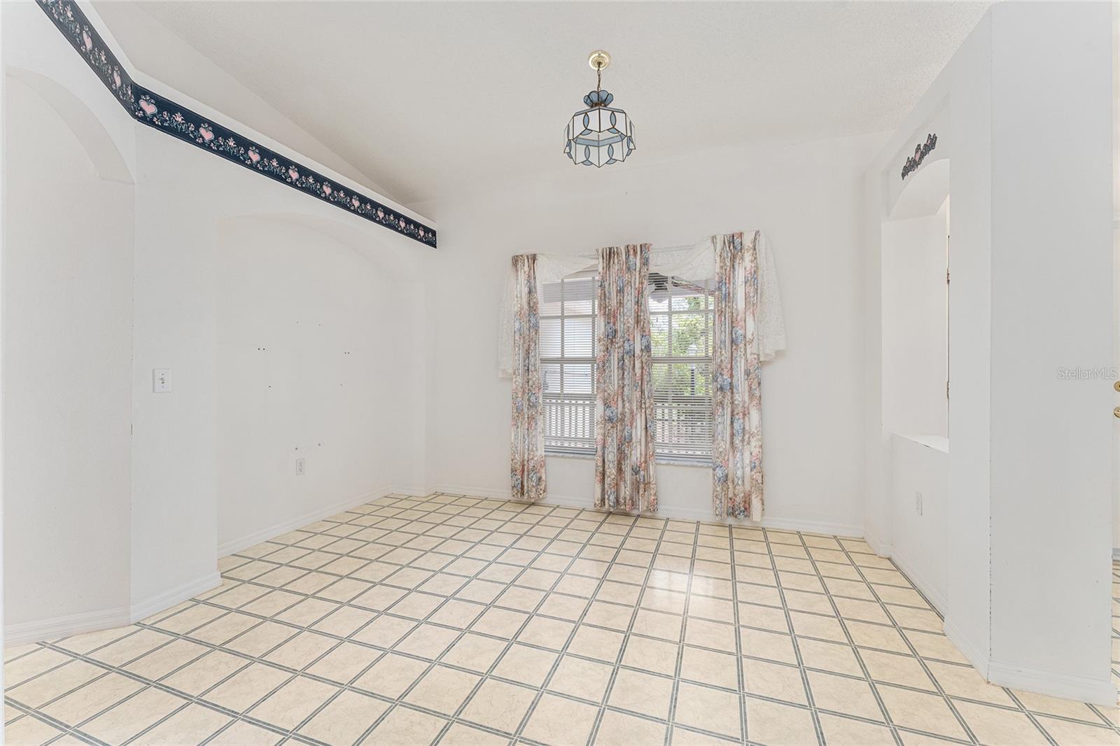 MINI FARMS UNIT 10 UNREC - Residential