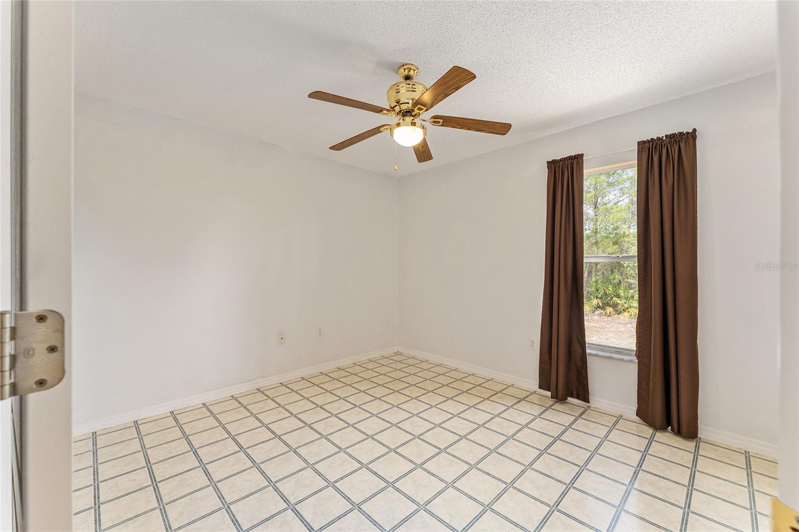 MINI FARMS UNIT 10 UNREC - Residential