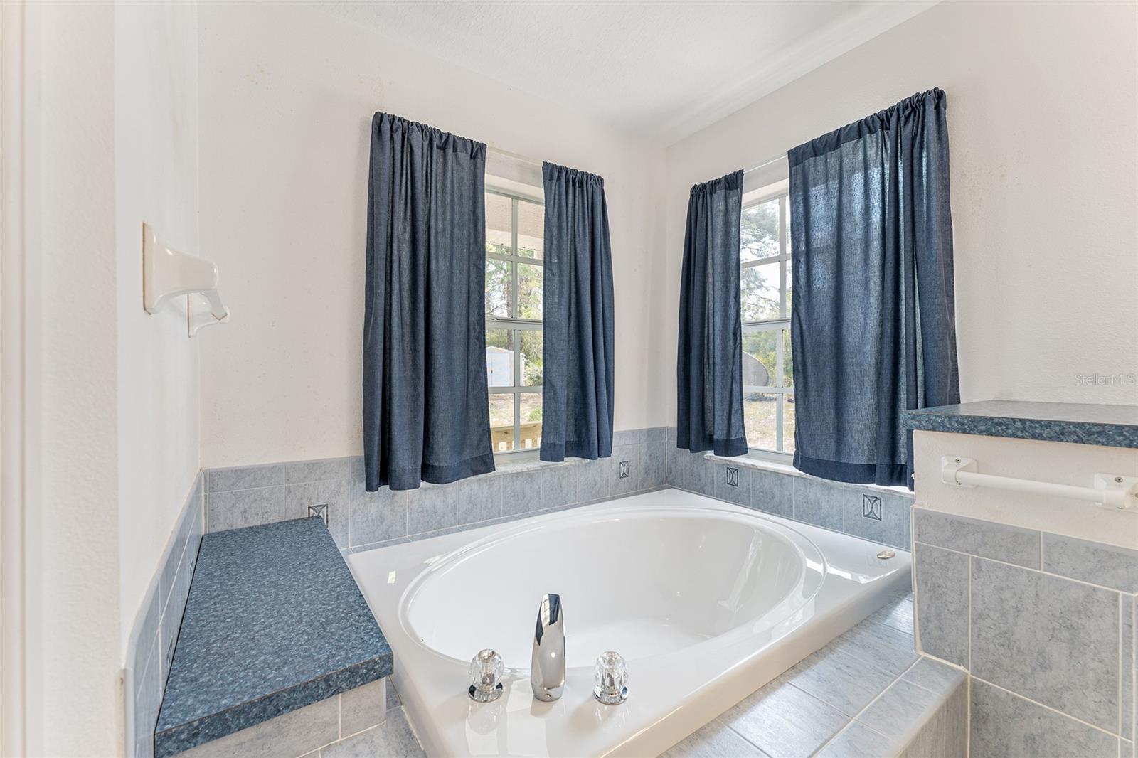 MINI FARMS UNIT 10 UNREC - Residential