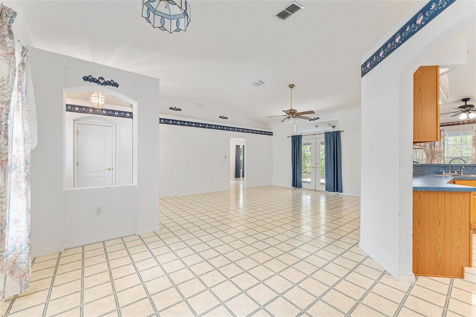 MINI FARMS UNIT 10 UNREC - Residential