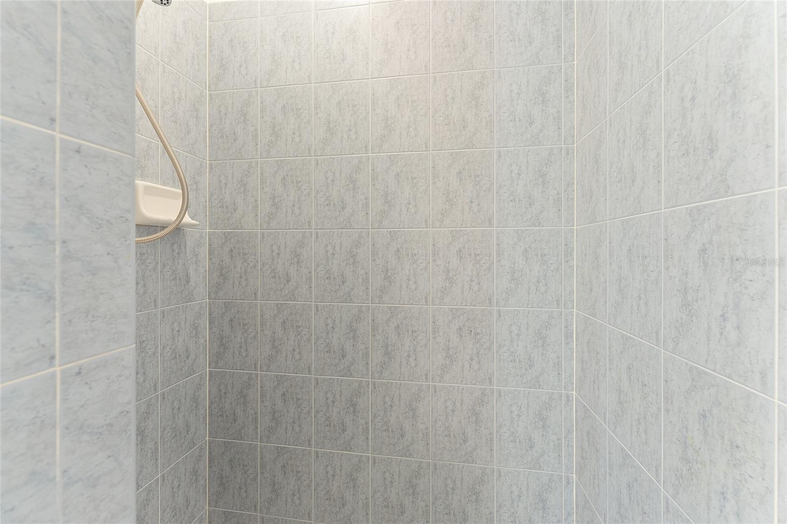 MINI FARMS UNIT 10 UNREC - Residential