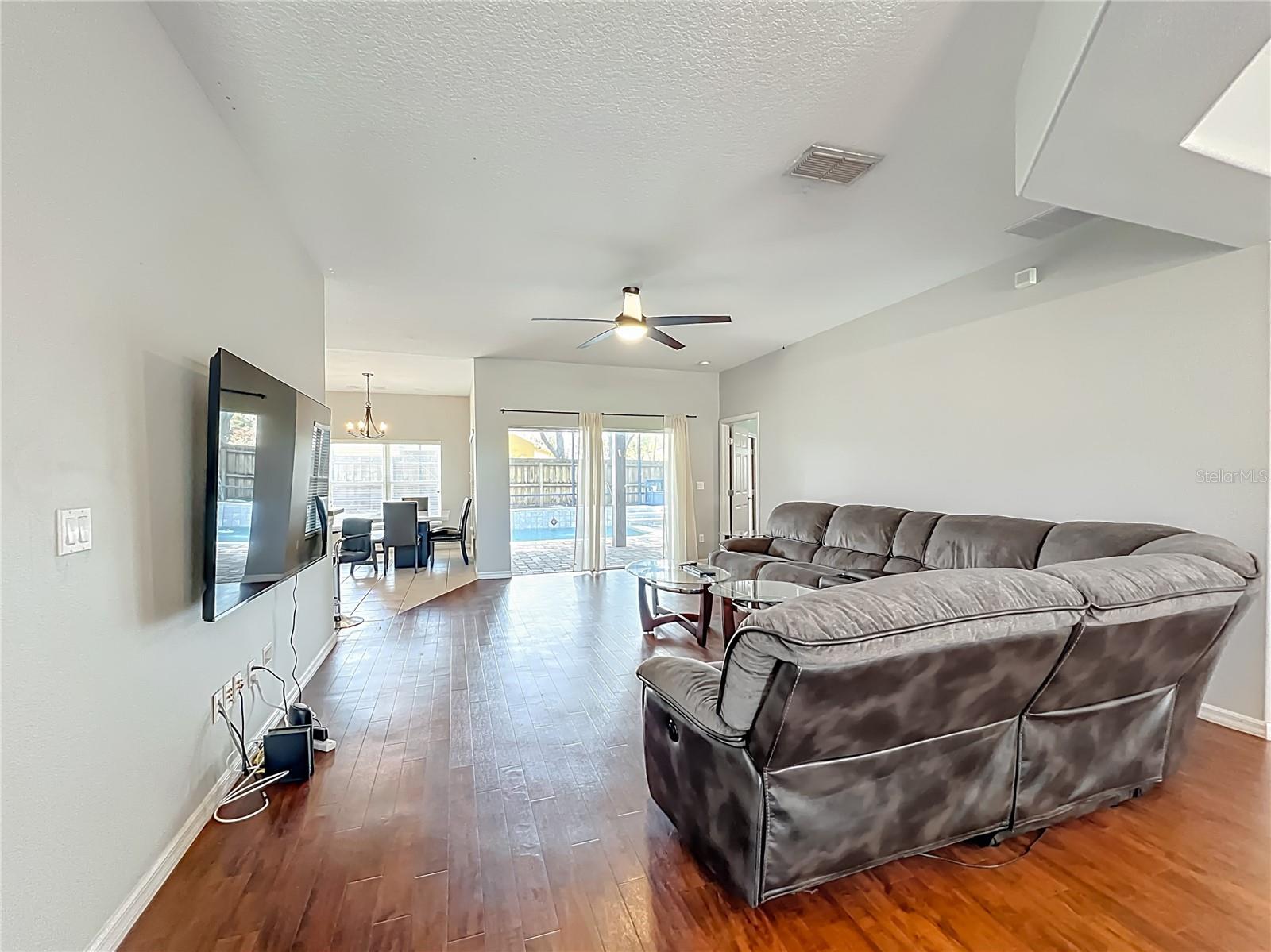 STONEYWOOD PH 11 - Residential