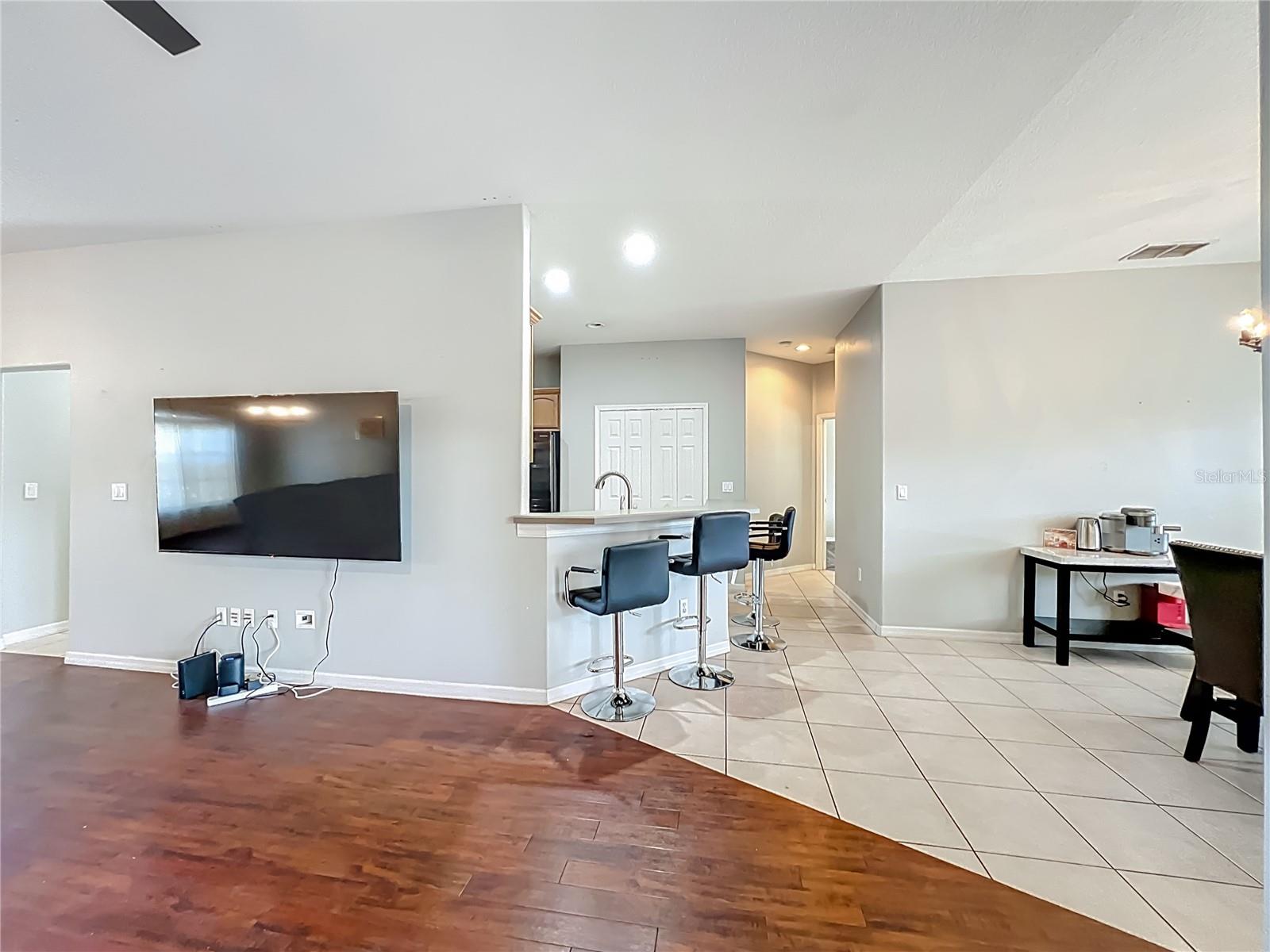 STONEYWOOD PH 11 - Residential