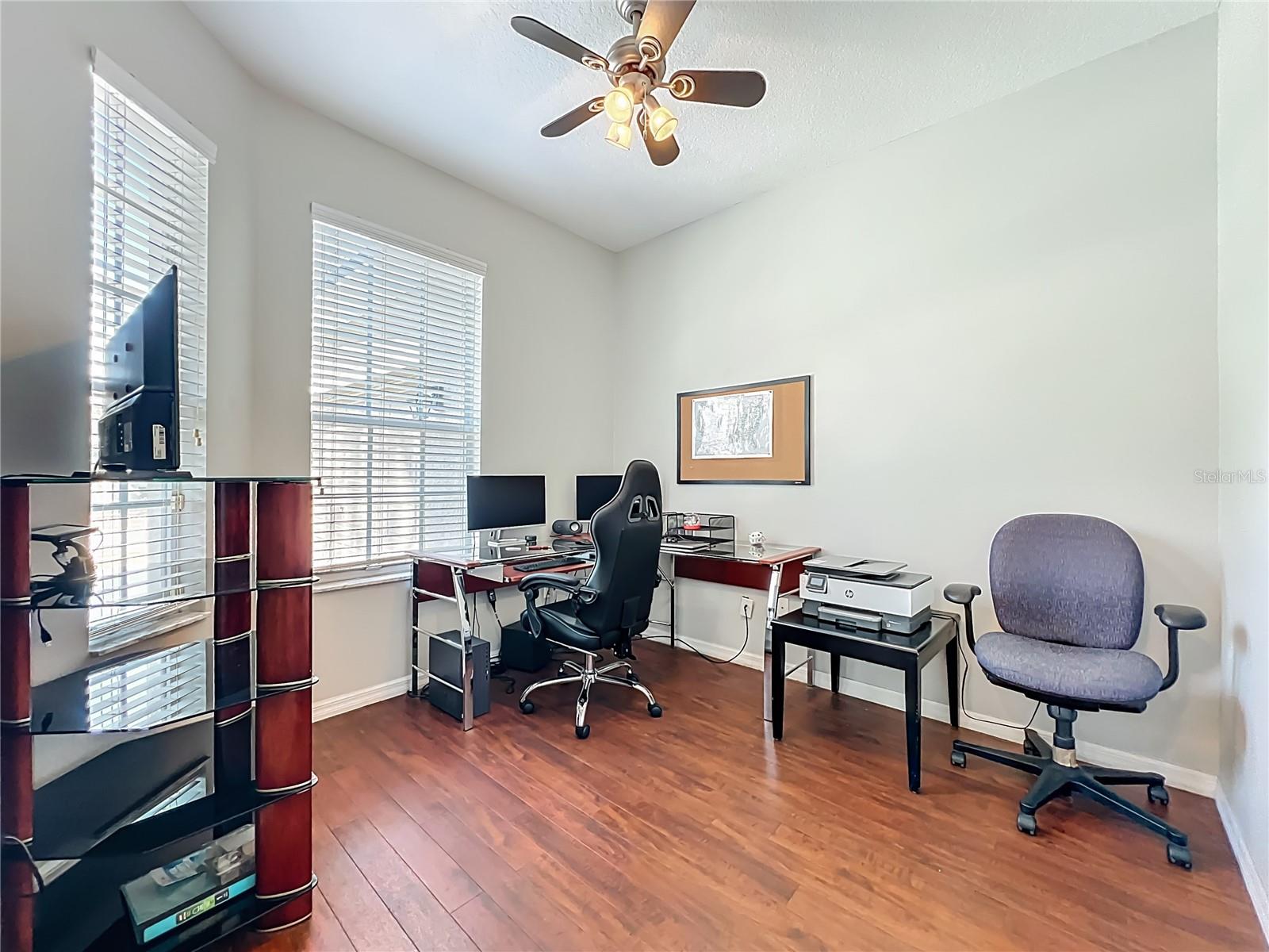 STONEYWOOD PH 11 - Residential