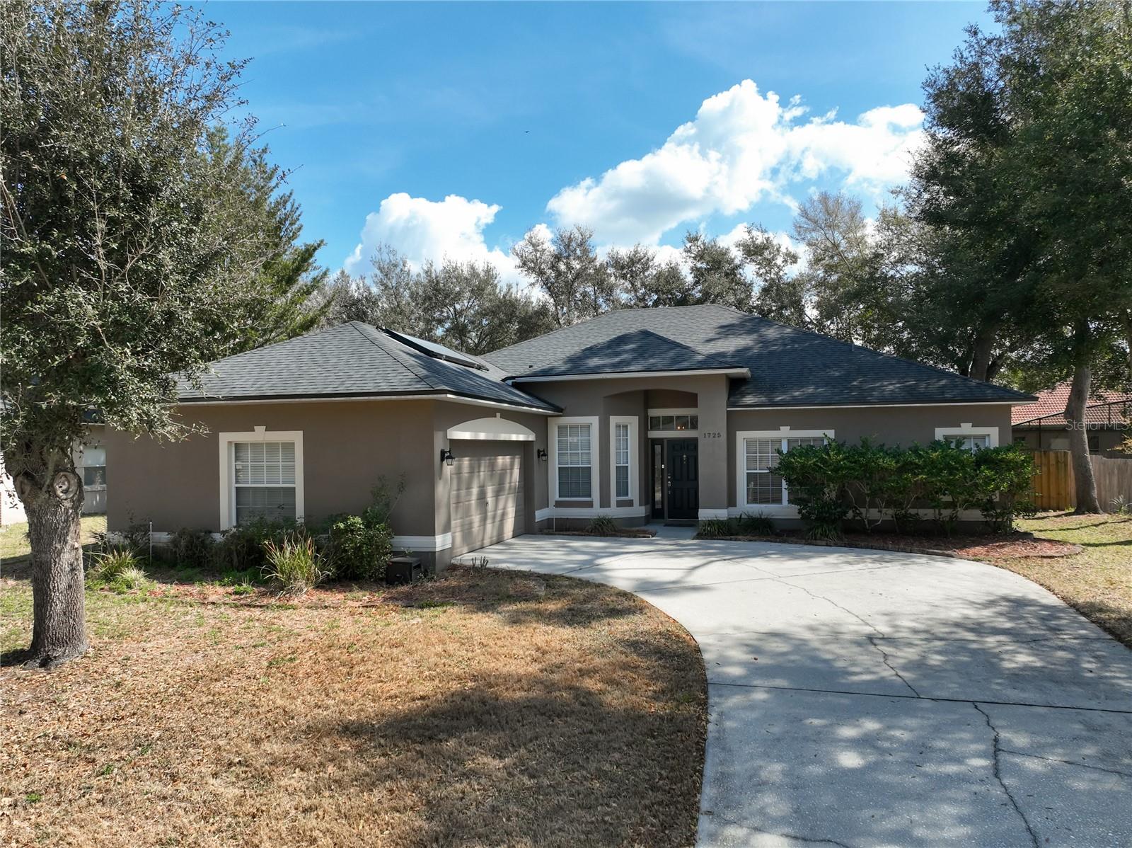 1725 LUCKY PENNIE WAY