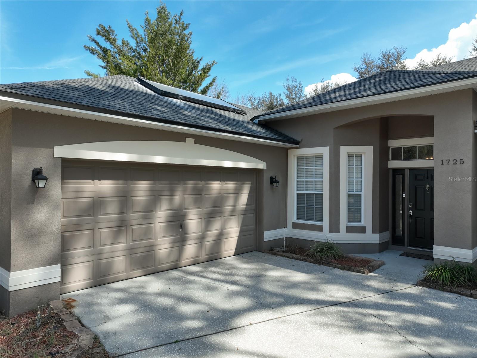 1725 LUCKY PENNIE WAY