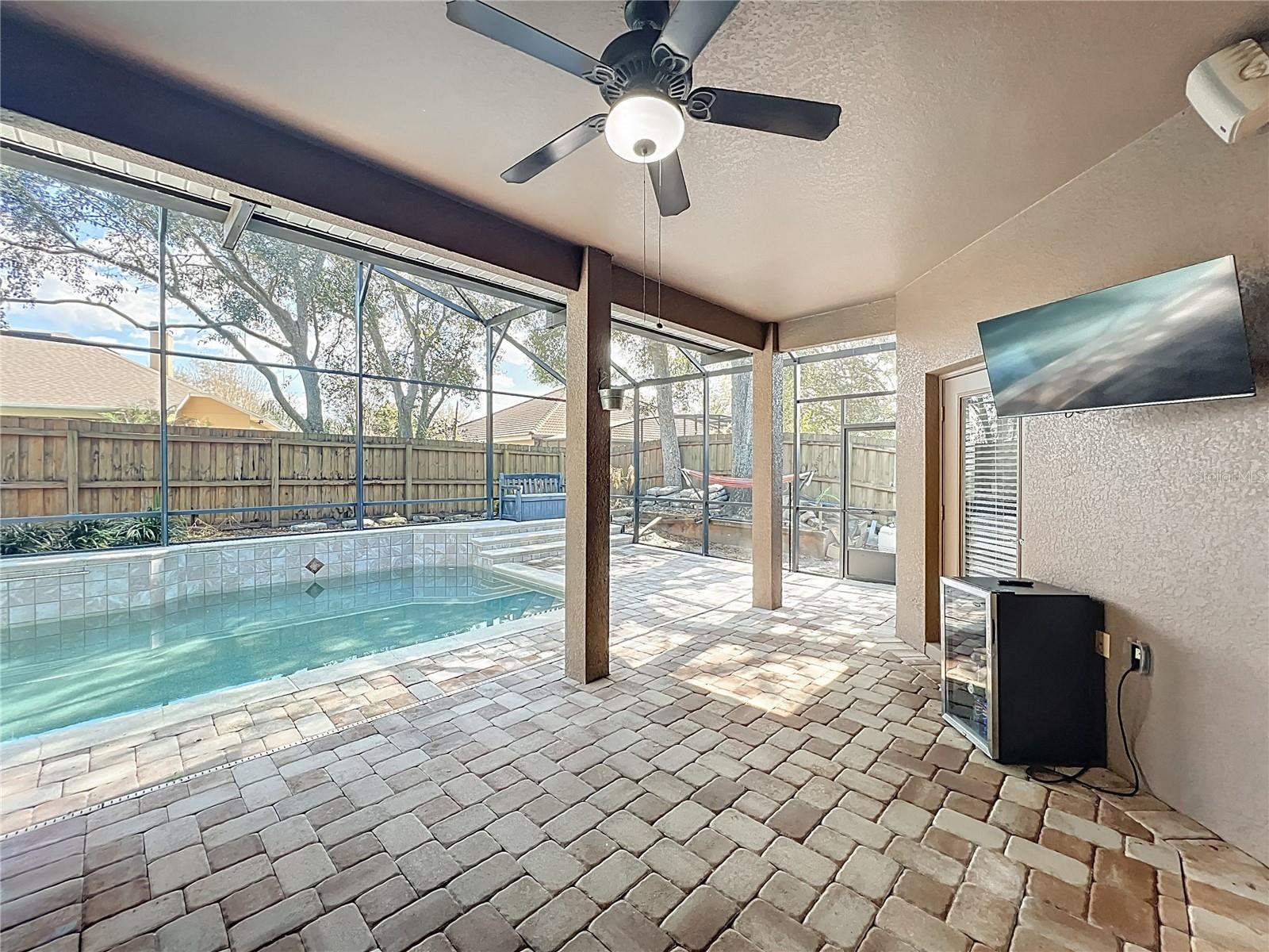 STONEYWOOD PH 11 - Residential