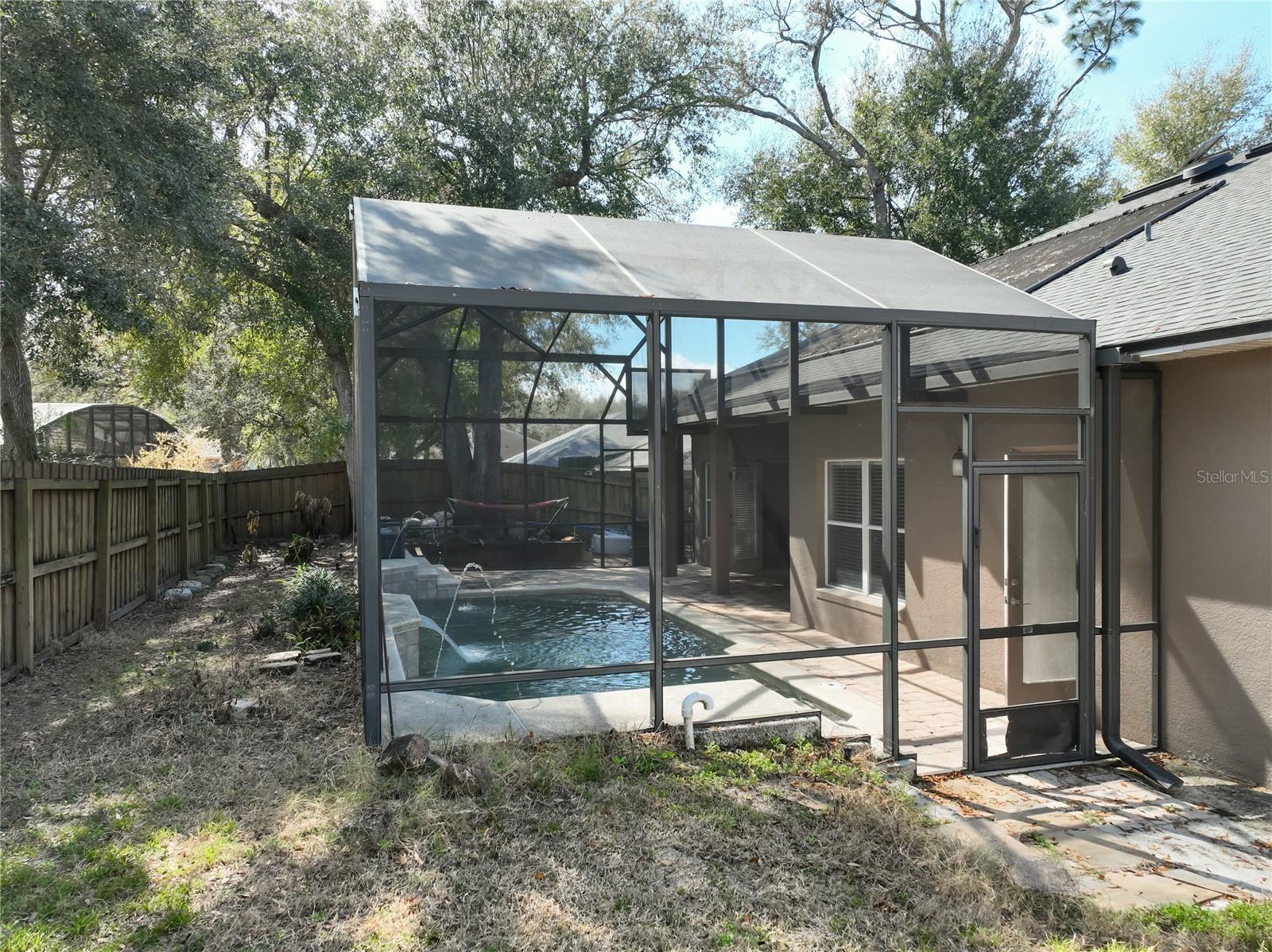 STONEYWOOD PH 11 - Residential