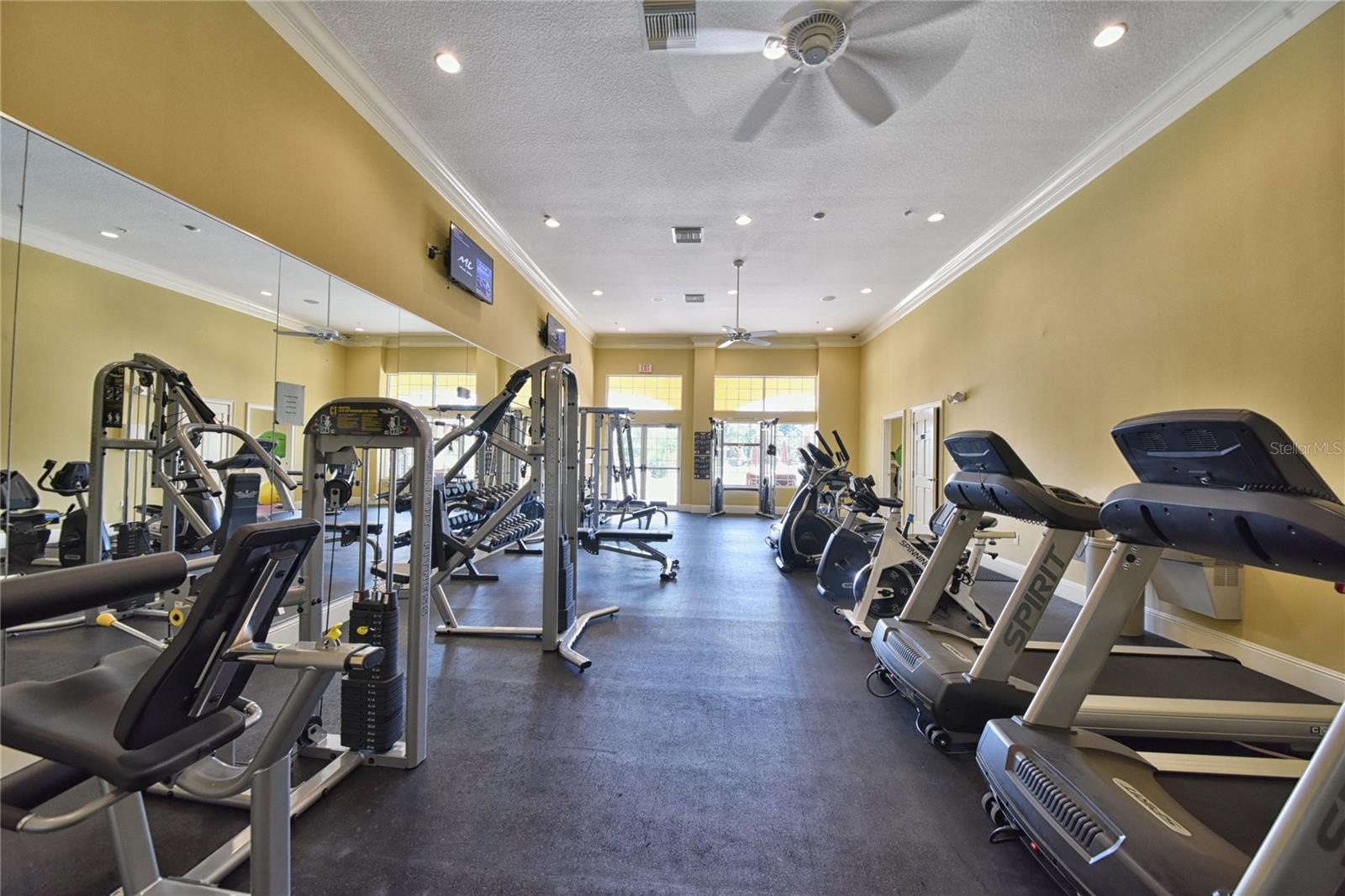 LAKESIDE LANDINGS - Residential