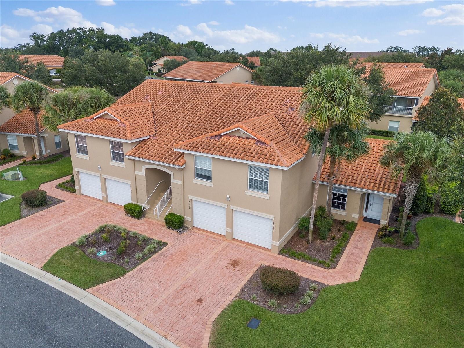 LAKESIDE LANDINGS - Residential