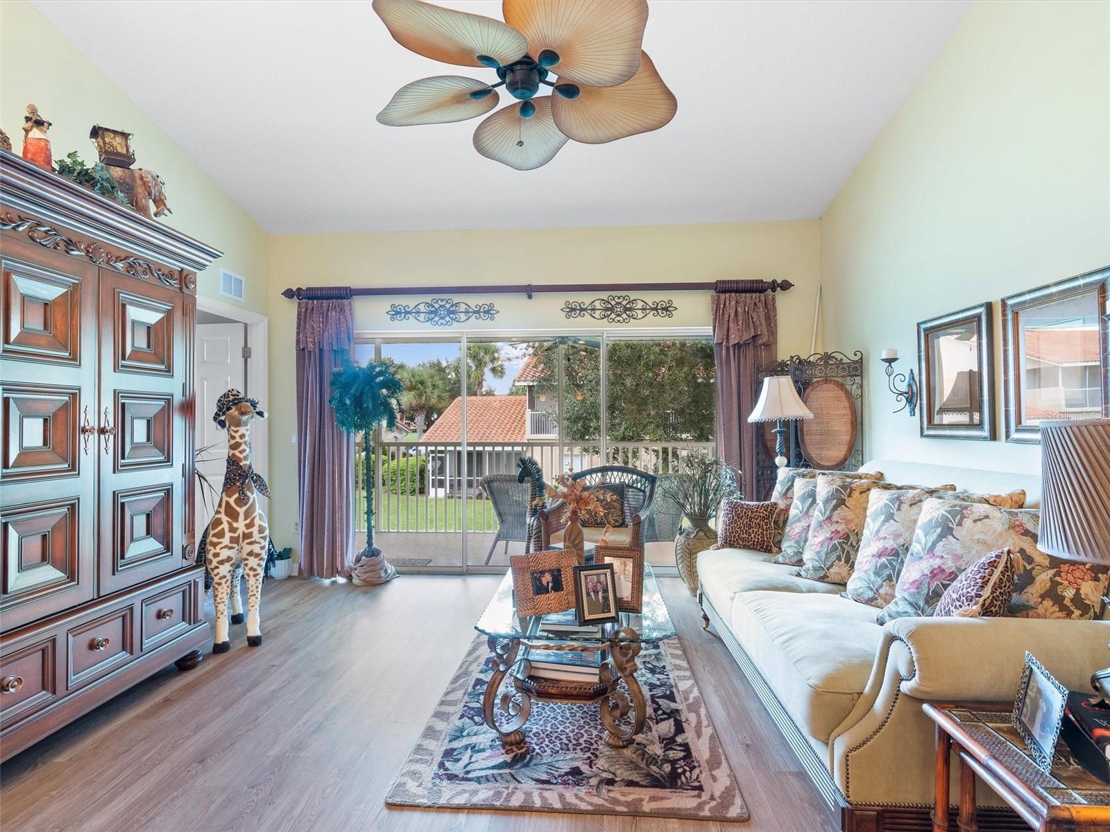 LAKESIDE LANDINGS - Residential