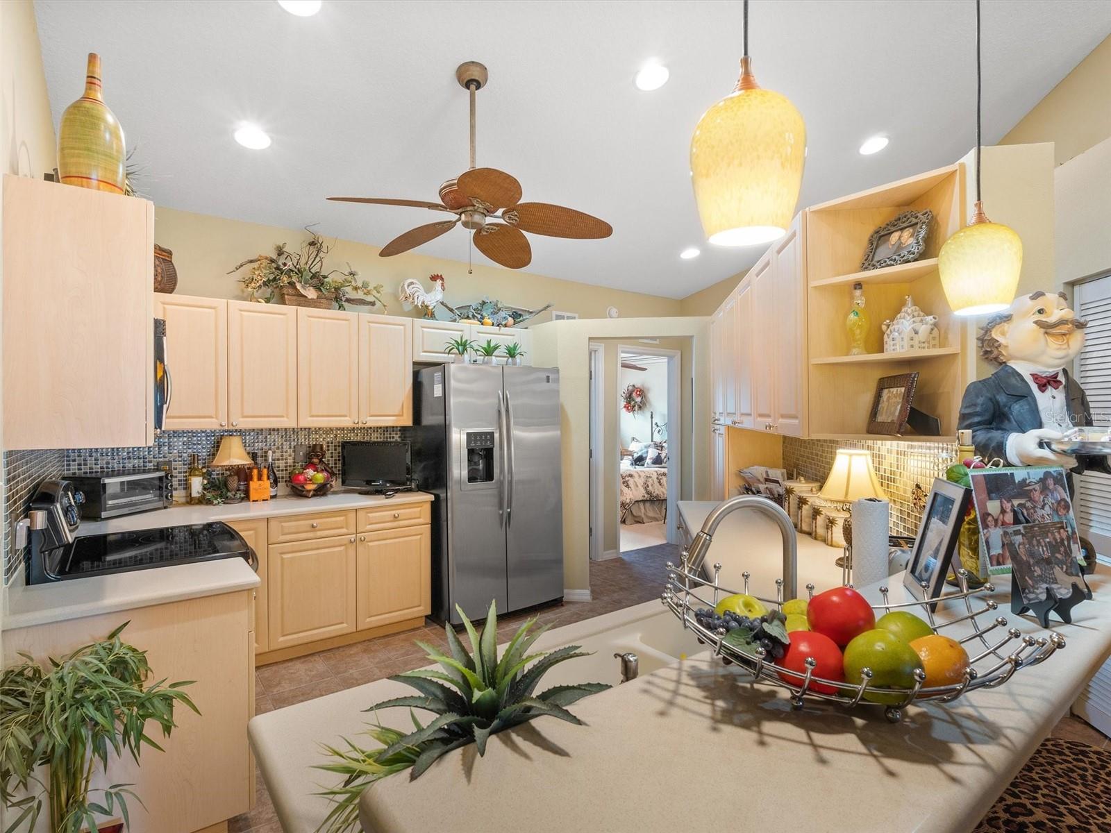 LAKESIDE LANDINGS - Residential