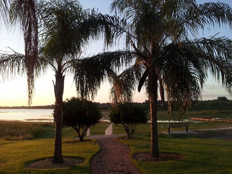 LAKESIDE LANDINGS - Residential