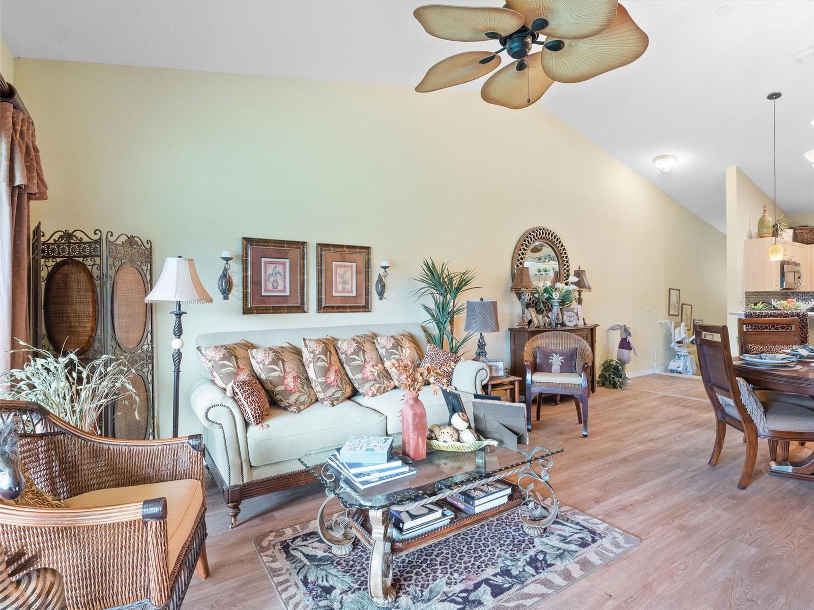 LAKESIDE LANDINGS - Residential