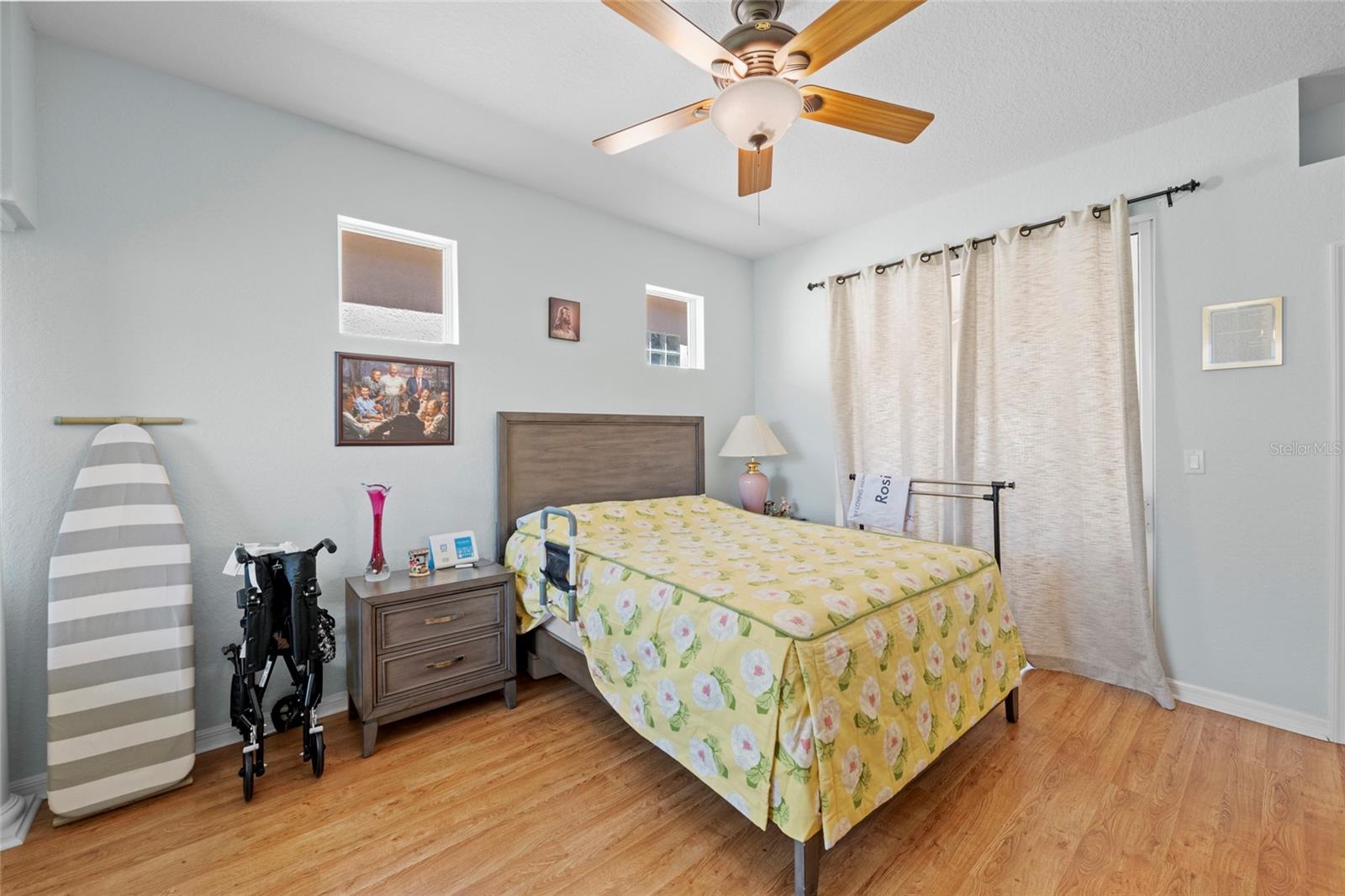 PALM LAKES - Residential