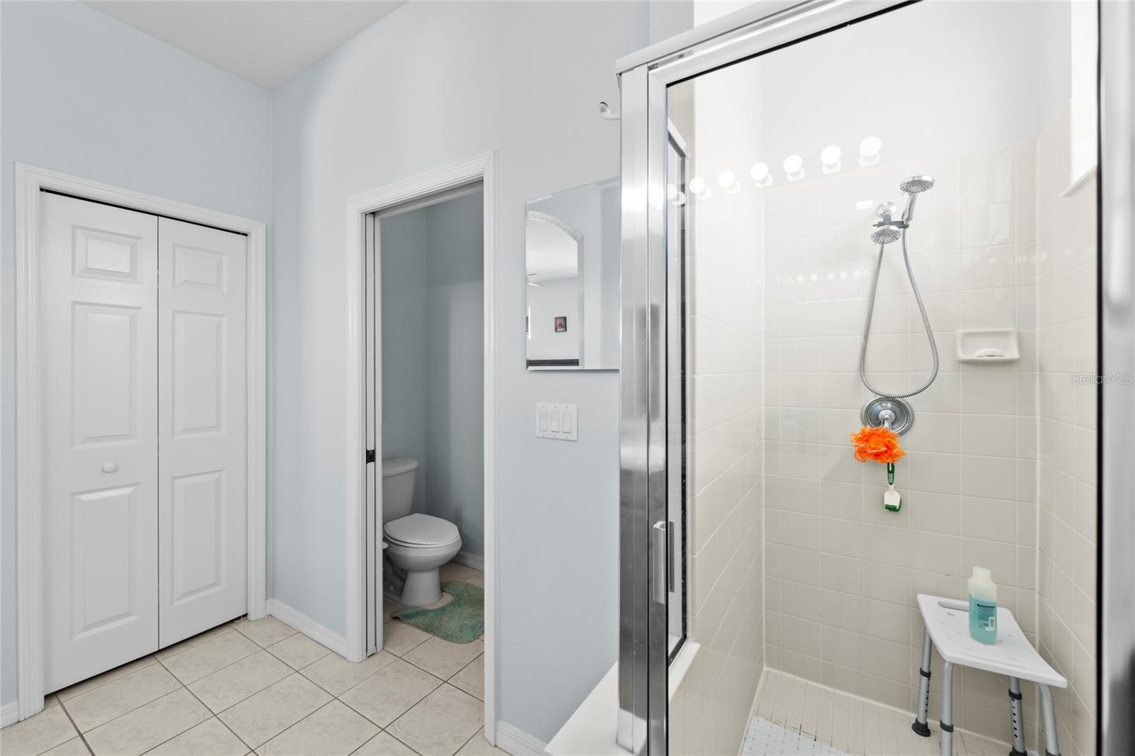 PALM LAKES - Residential