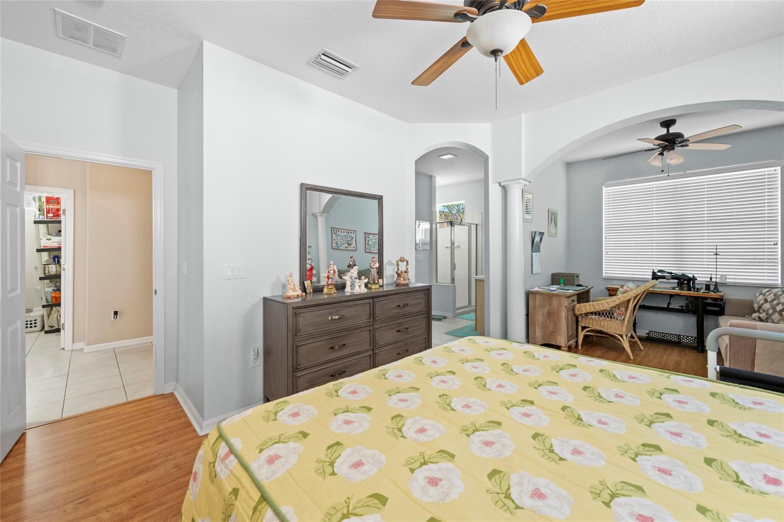 PALM LAKES - Residential