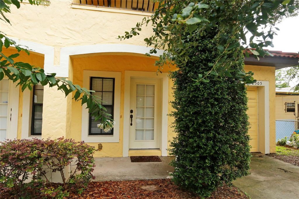Photo of 2505 Kilgore Street, Orlando, FL 32803 (MLS # O6418537)