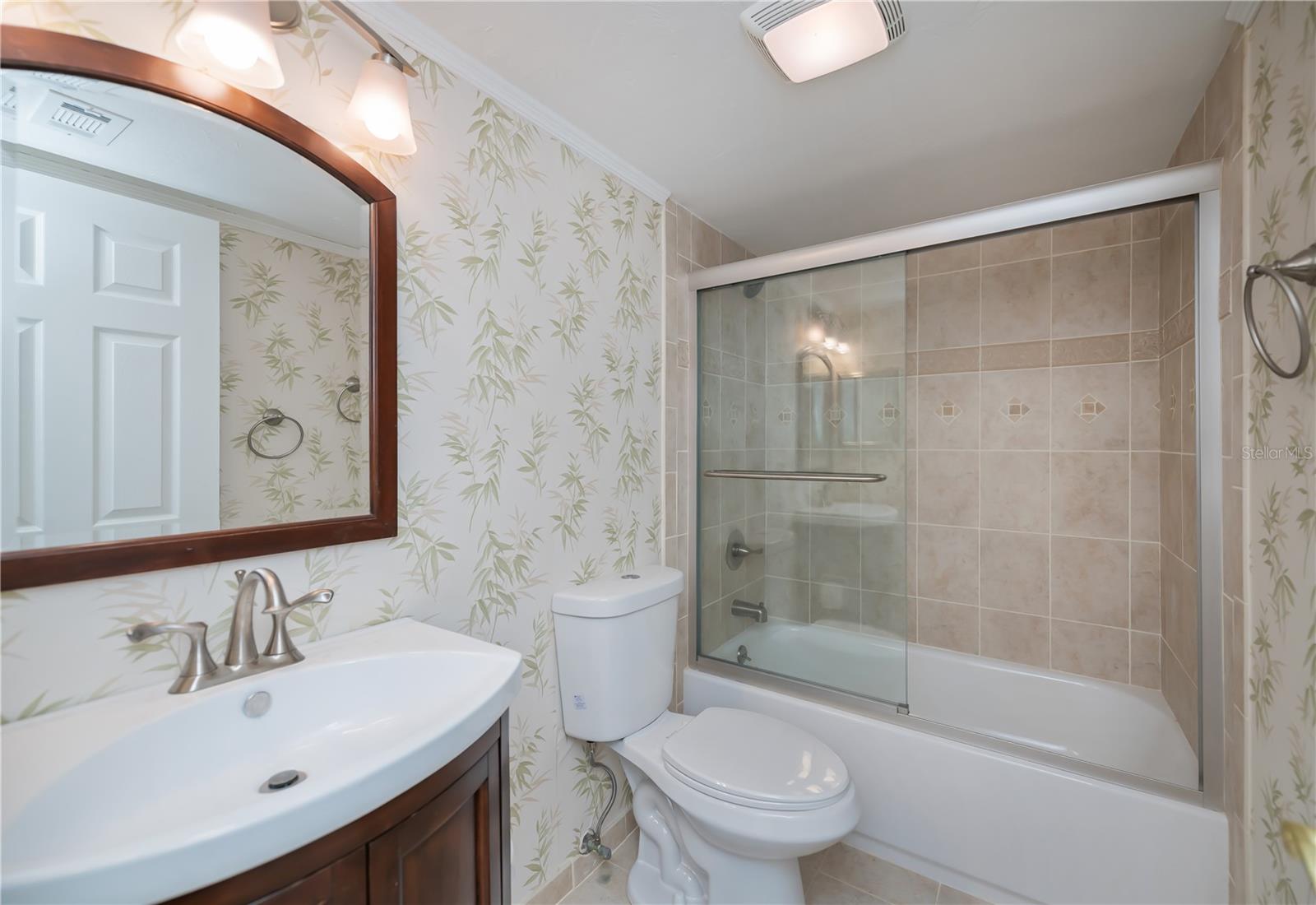 WINDJAMMER VILLAGE PT 02 CONDO - Residential