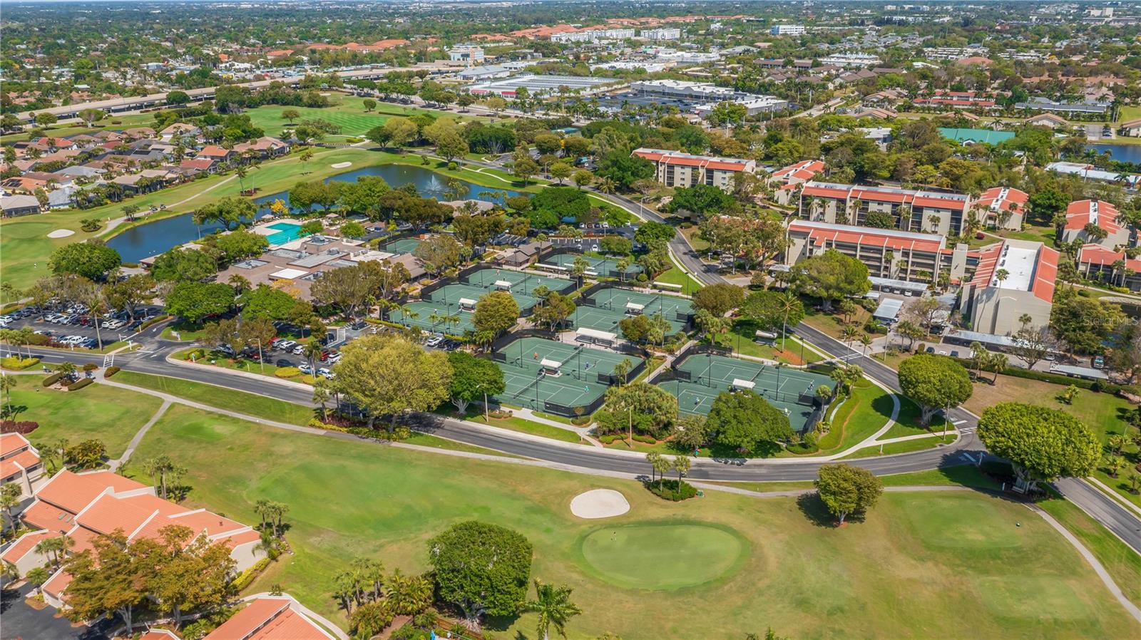 WINDJAMMER VILLAGE PT 02 CONDO - Residential