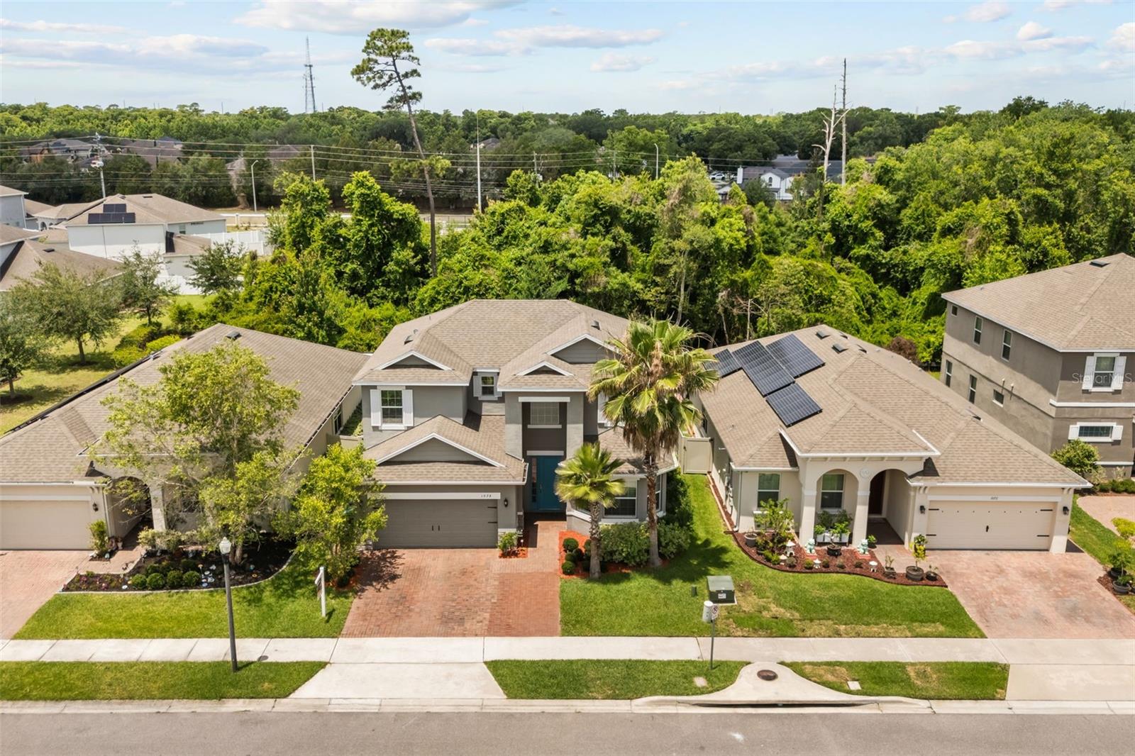 1078 CASTLEVECCHIO LOOP