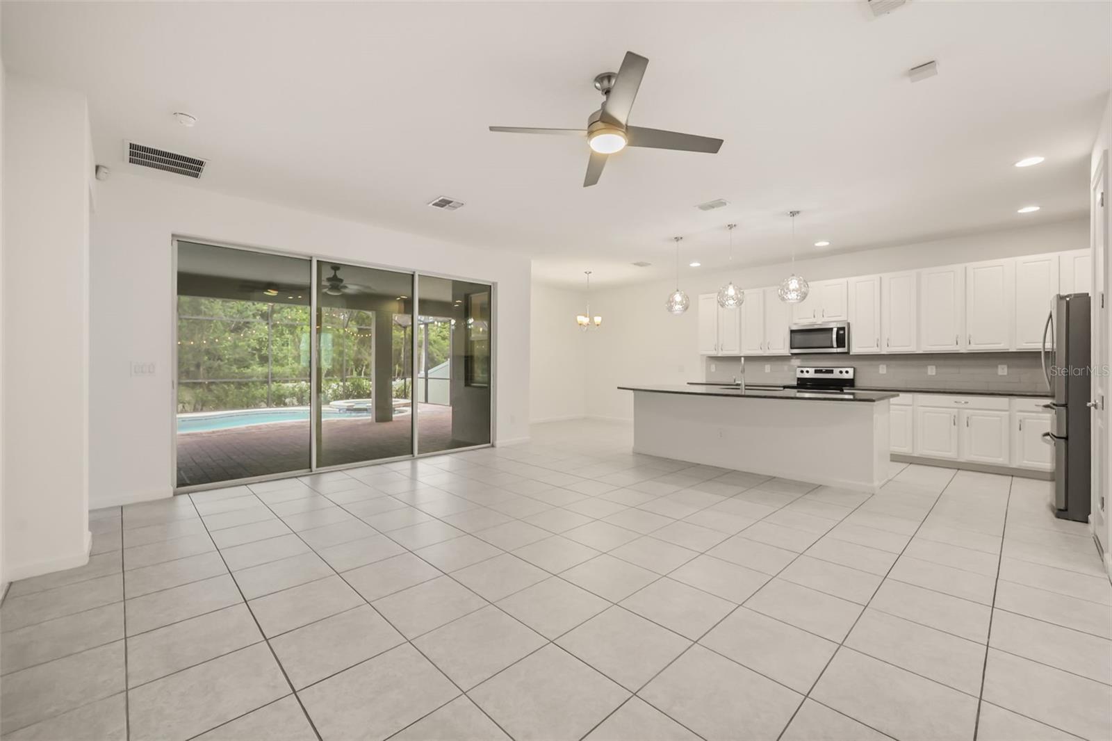1078 CASTLEVECCHIO LOOP