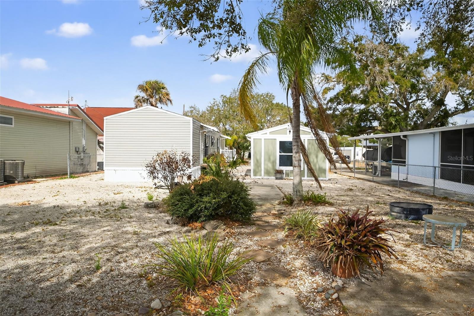 INDIAN HARBOR ESTATES UNIT 04 - Residential