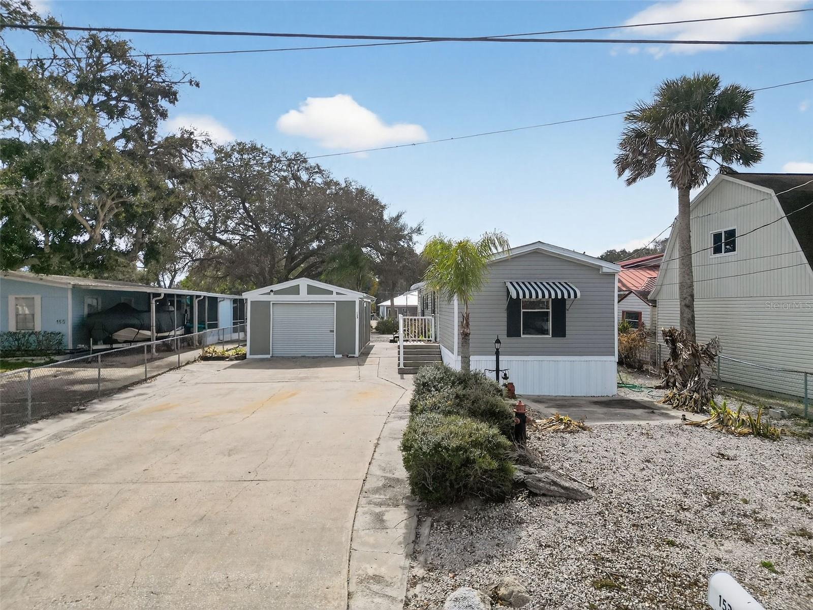 INDIAN HARBOR ESTATES UNIT 04 - Residential