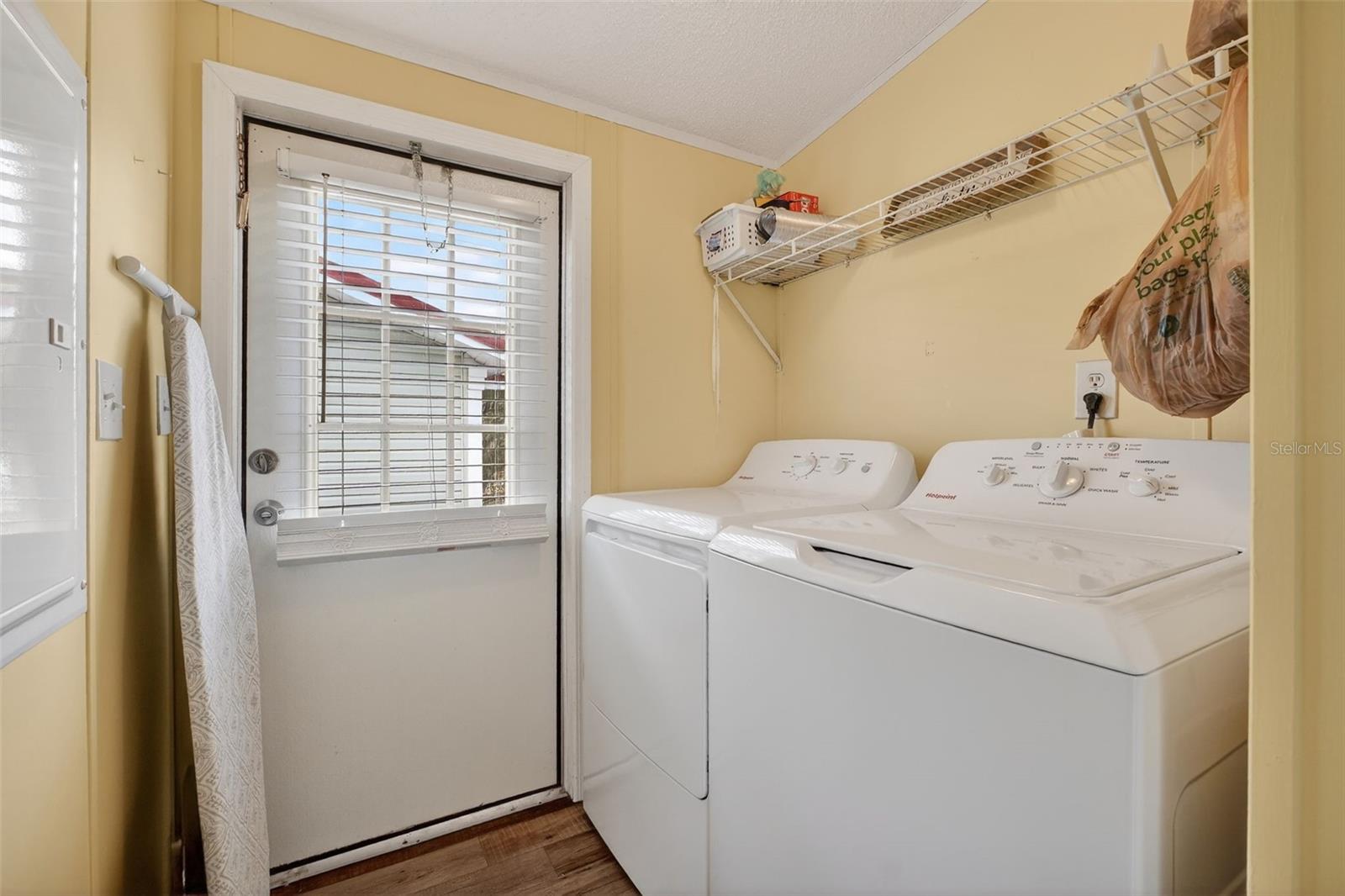 INDIAN HARBOR ESTATES UNIT 04 - Residential