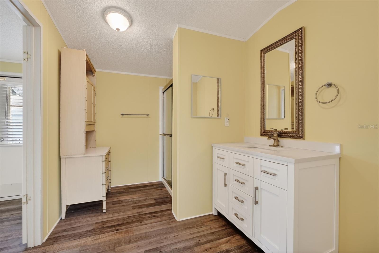 INDIAN HARBOR ESTATES UNIT 04 - Residential