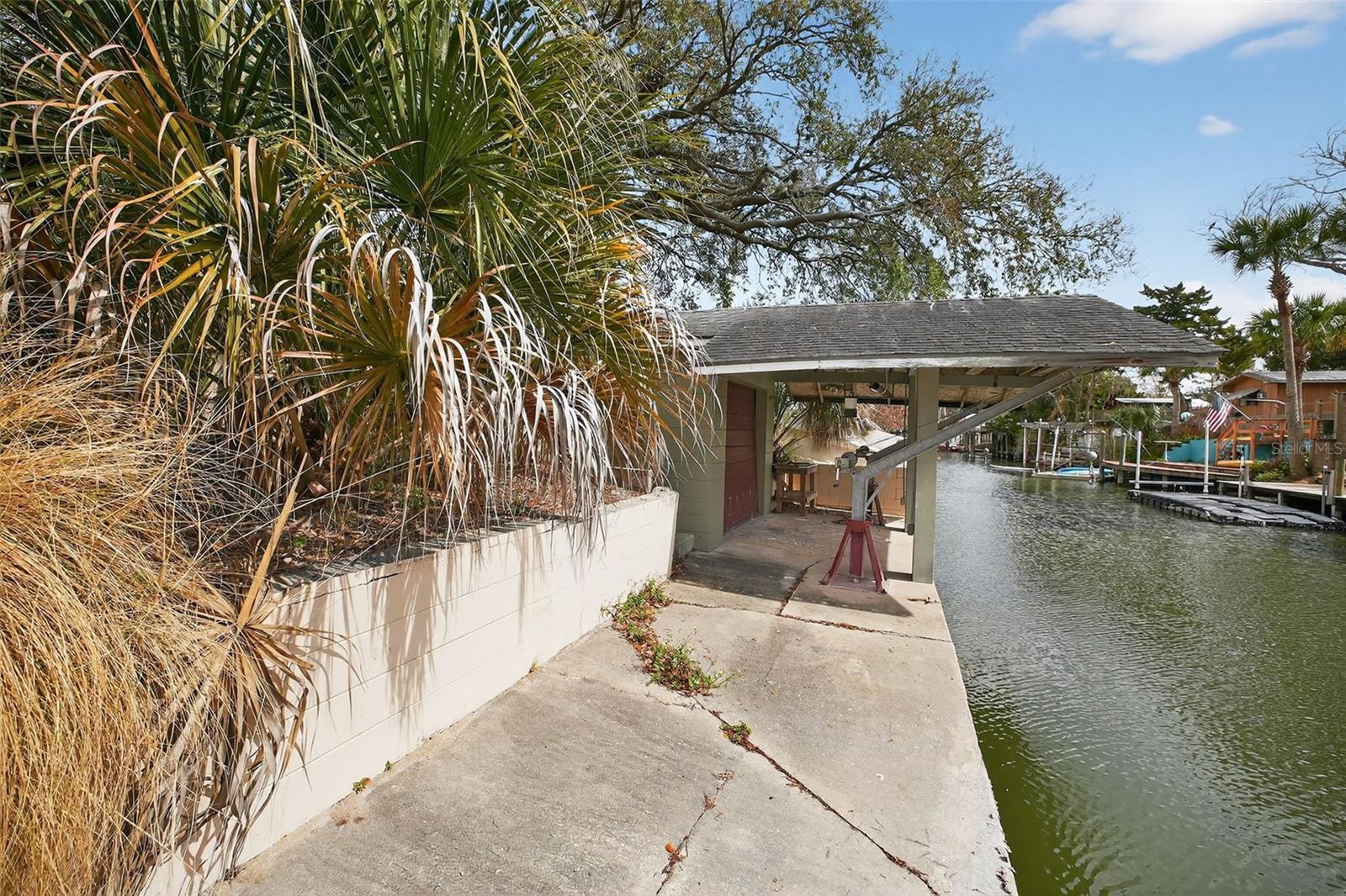 INDIAN HARBOR ESTATES UNIT 04 - Residential