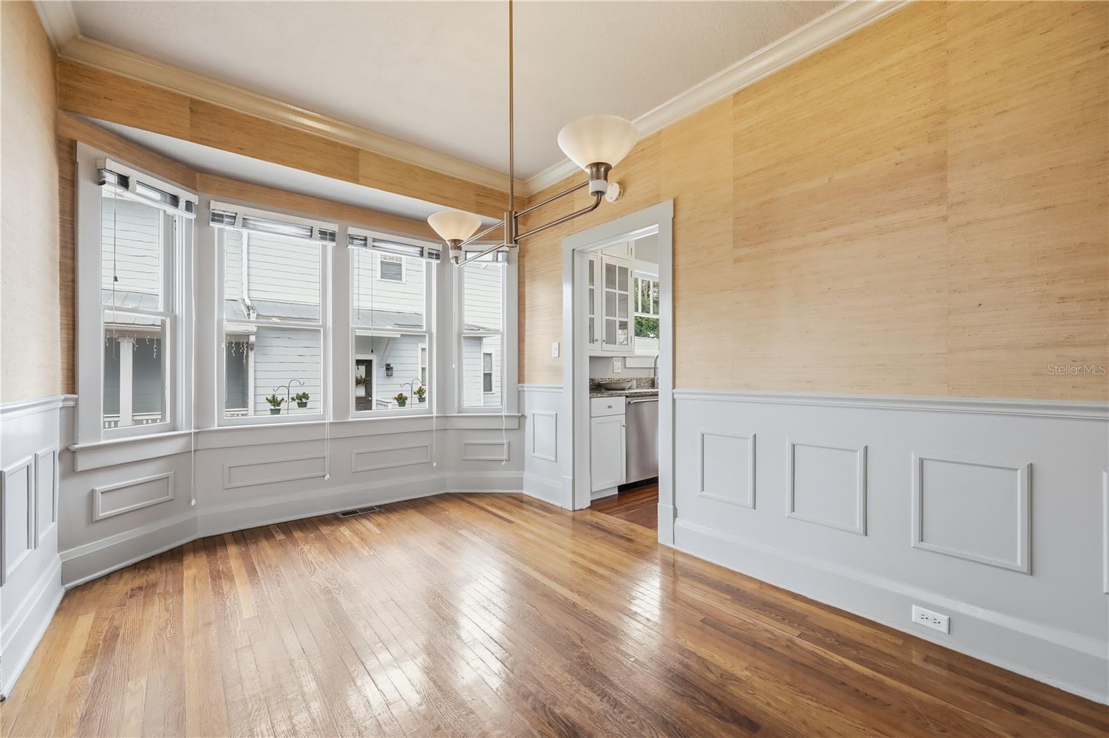 ALISON HALPIN 46/103 - Residential Lease