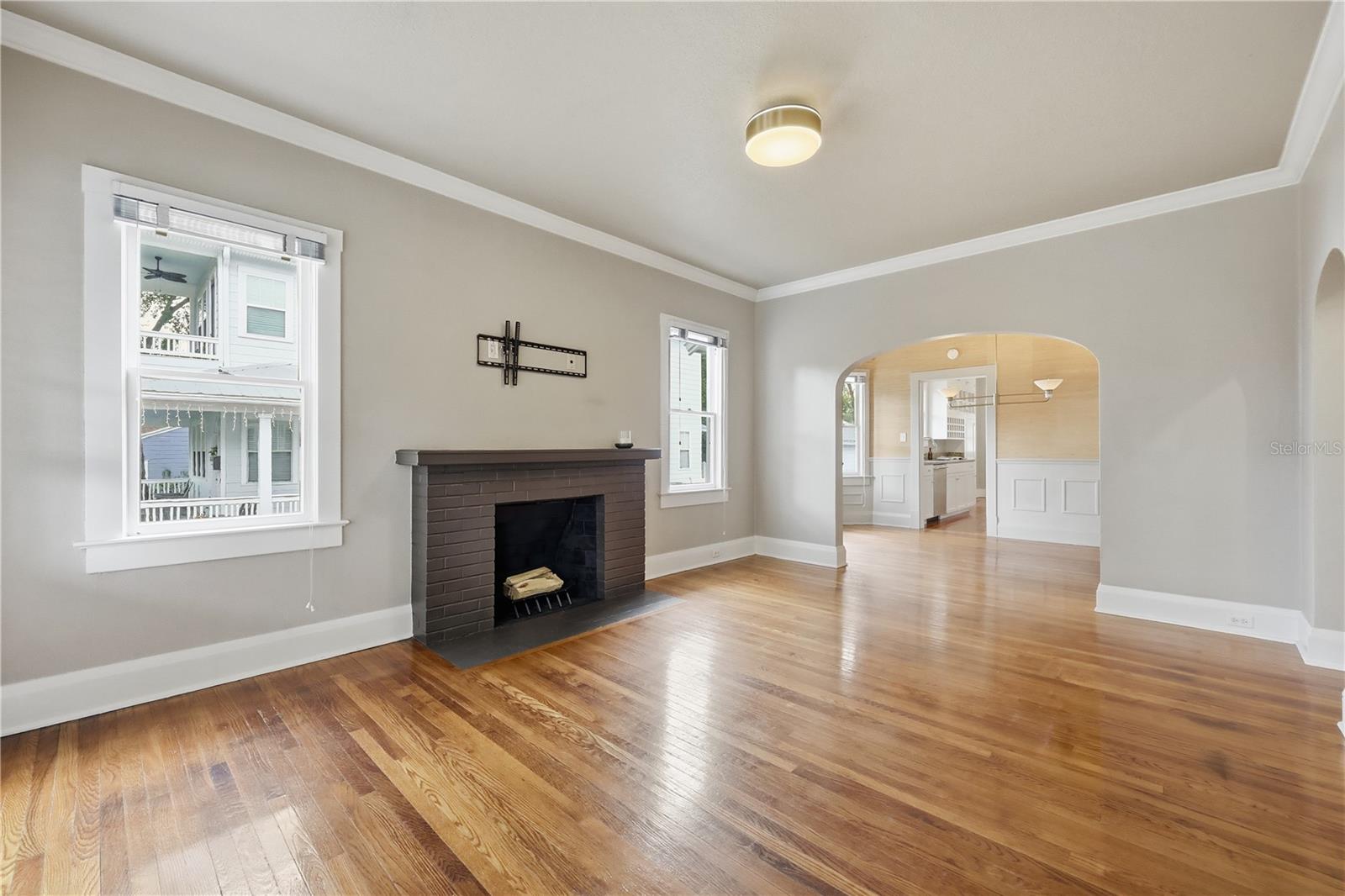 ALISON HALPIN 46/103 - Residential Lease