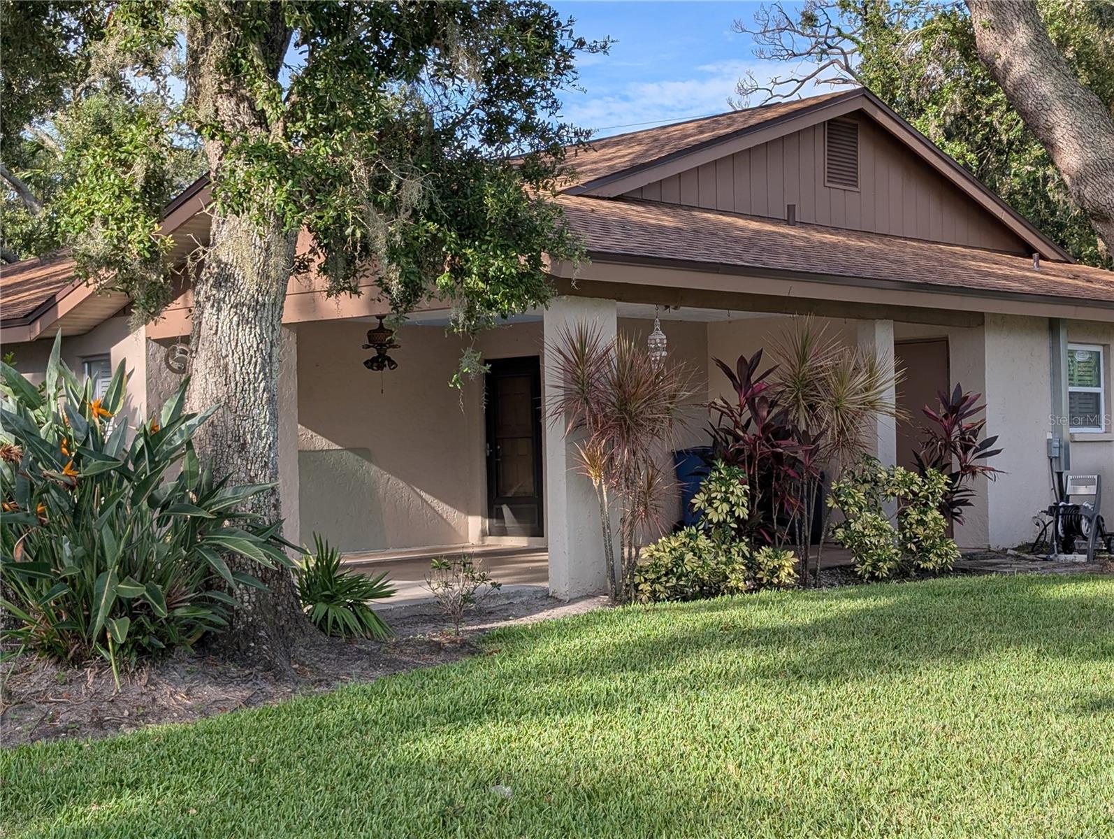 Woodland Village is a very quaint, ALL-AGES, beautifully landscaped community in the heart of town with easy access to all the amenities of both Sarasota and Bradenton. This charming paired villa is nestled amongst beautiful Majestic Oaks making this such a quaint little community. With an oversized carport at the front and a fenced in backyard you will have plenty of room to grill and entertain and the clubhouse and pool area is just a few steps away for your enjoyment. Woodland Village is centrally located to Florida's Beautiful West Coast Beaches, Downtown Bradenton, SRQ Airport and Downtown Sarasota.