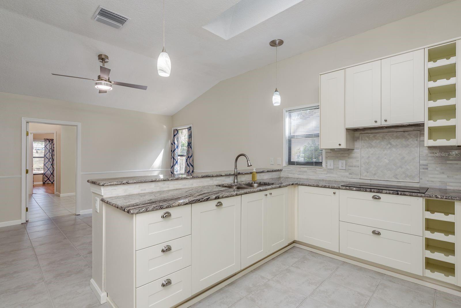 COUNTRY TRAILS - Residential