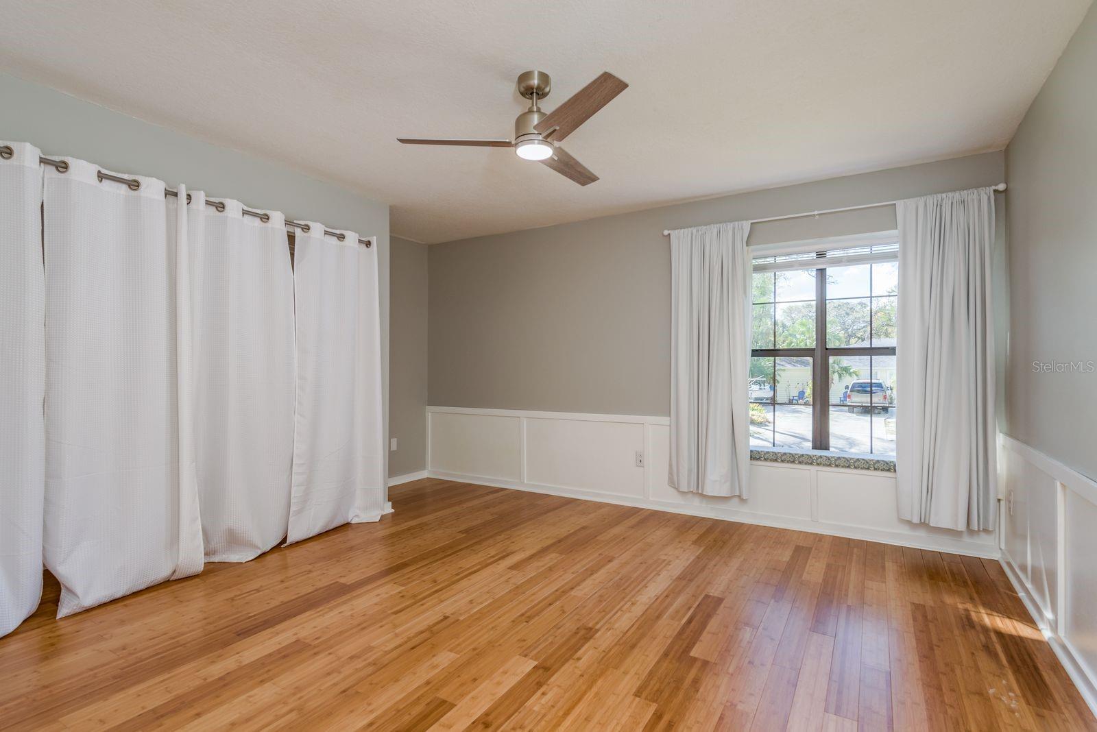 COUNTRY TRAILS - Residential