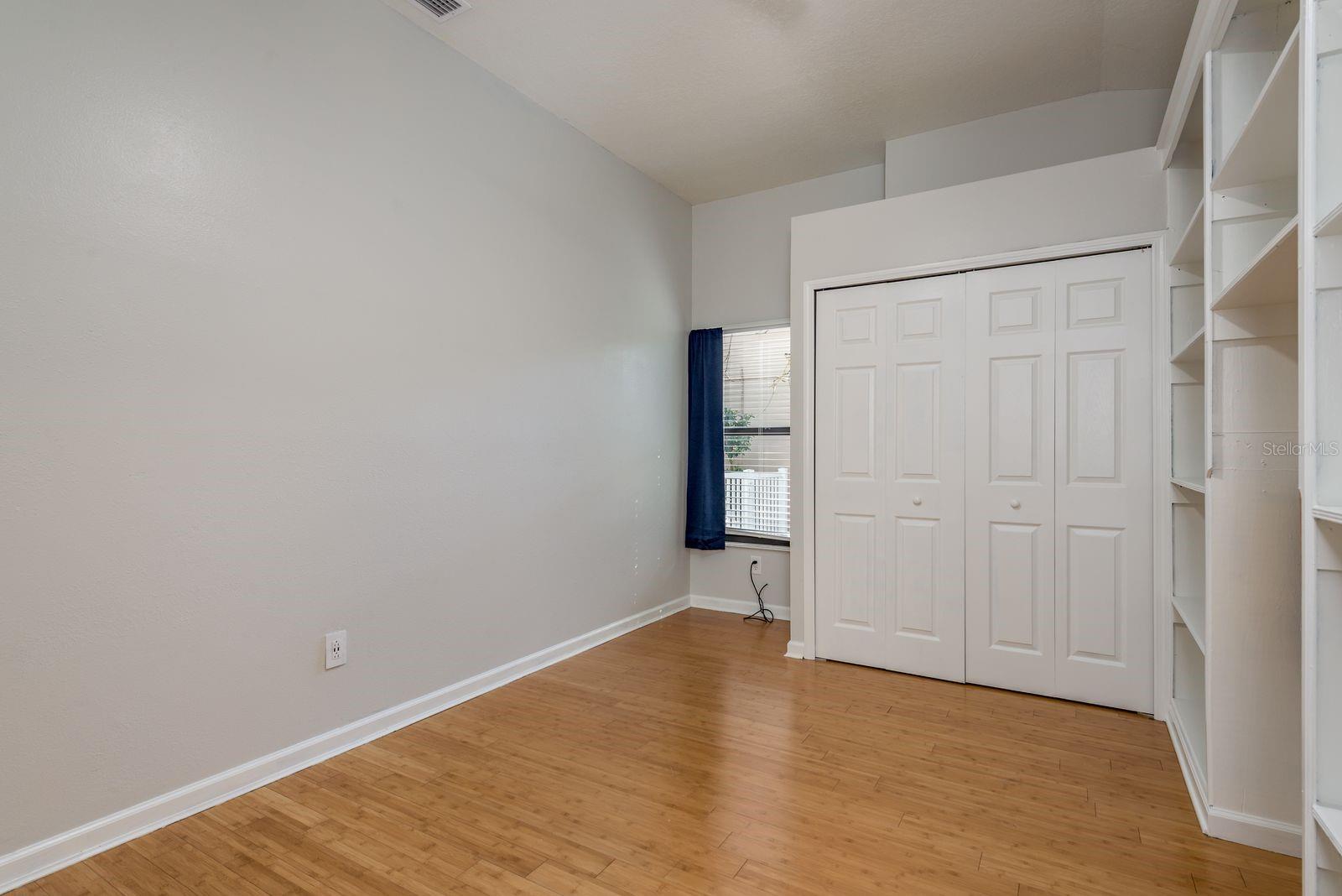 COUNTRY TRAILS - Residential