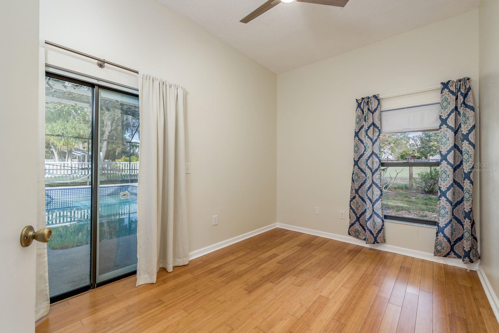 COUNTRY TRAILS - Residential