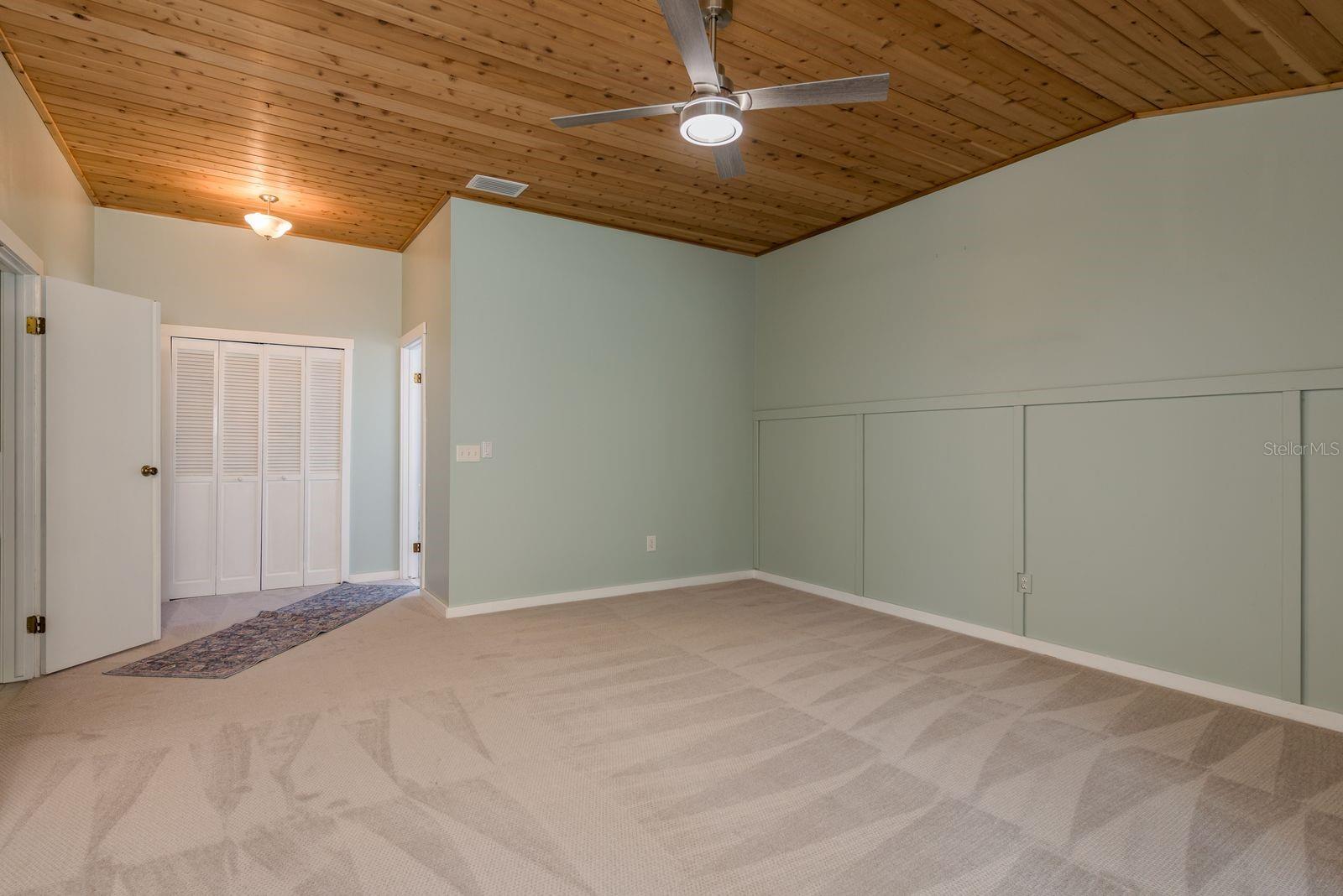 COUNTRY TRAILS - Residential