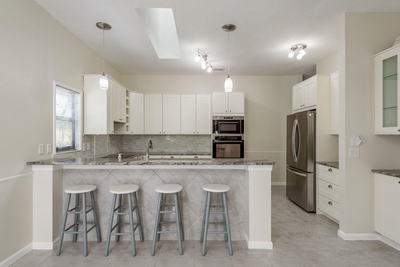 COUNTRY TRAILS - Residential