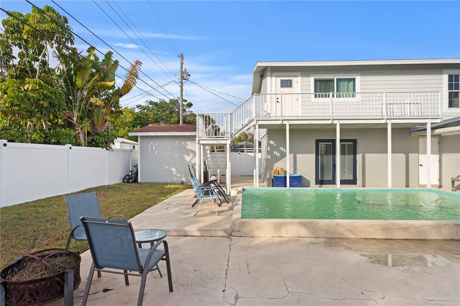 MEADOW LAWN 9TH ADD - Residential