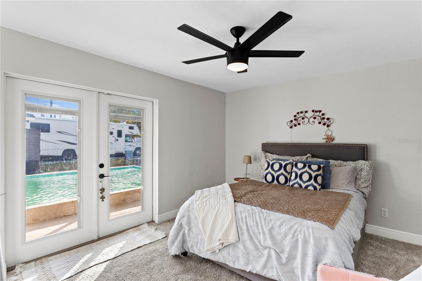 MEADOW LAWN 9TH ADD - Residential