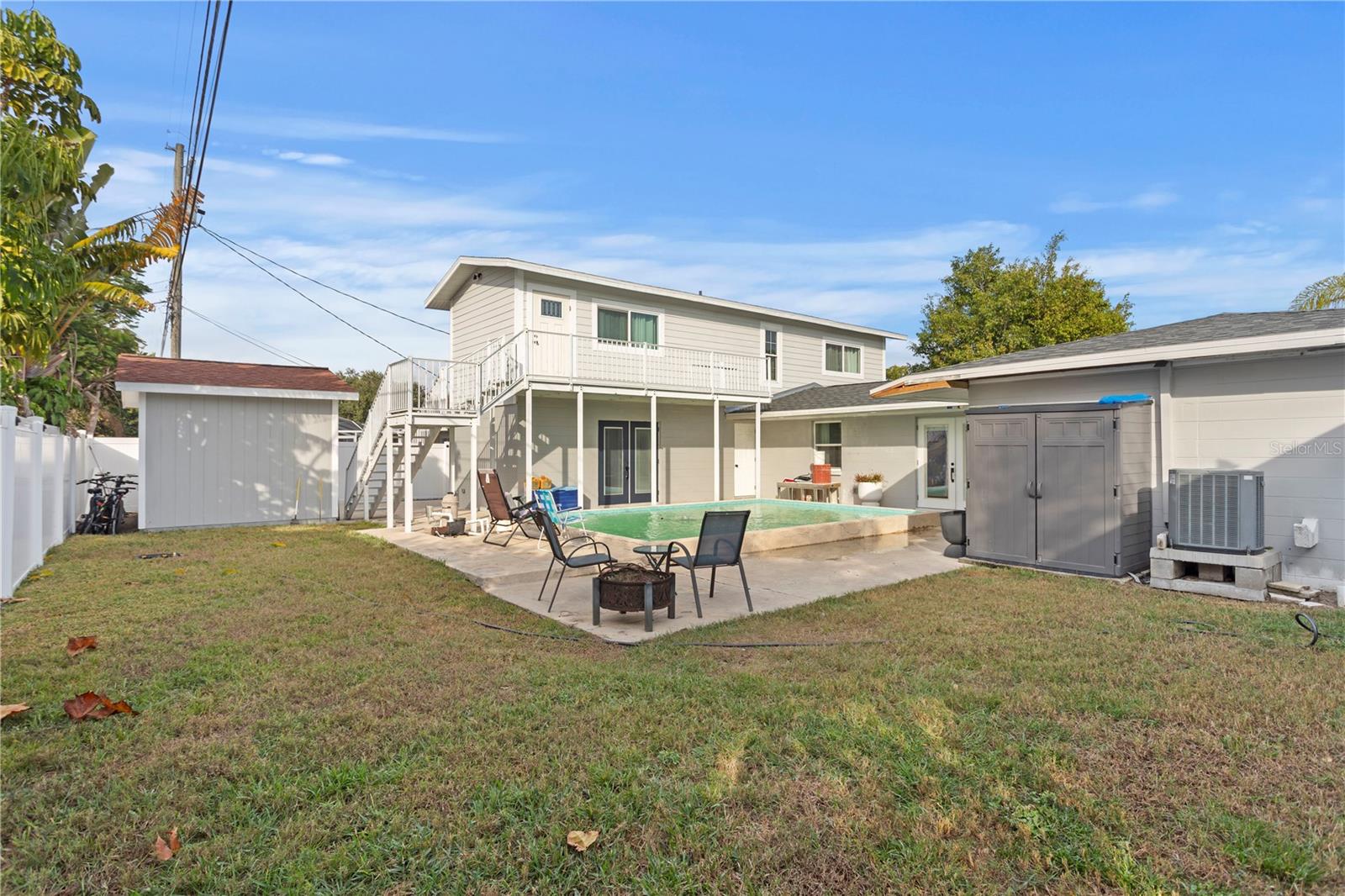 MEADOW LAWN 9TH ADD - Residential