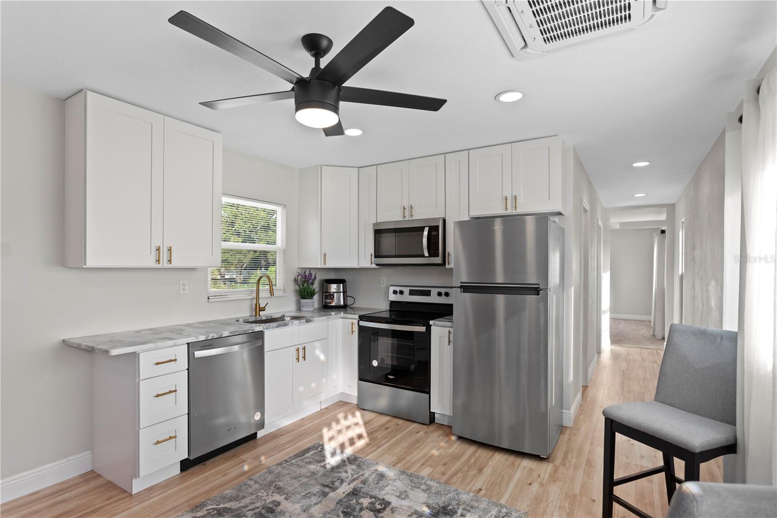 MEADOW LAWN 9TH ADD - Residential