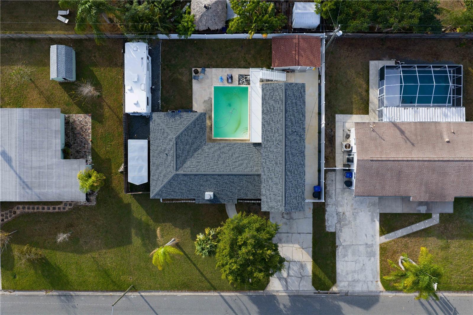 MEADOW LAWN 9TH ADD - Residential