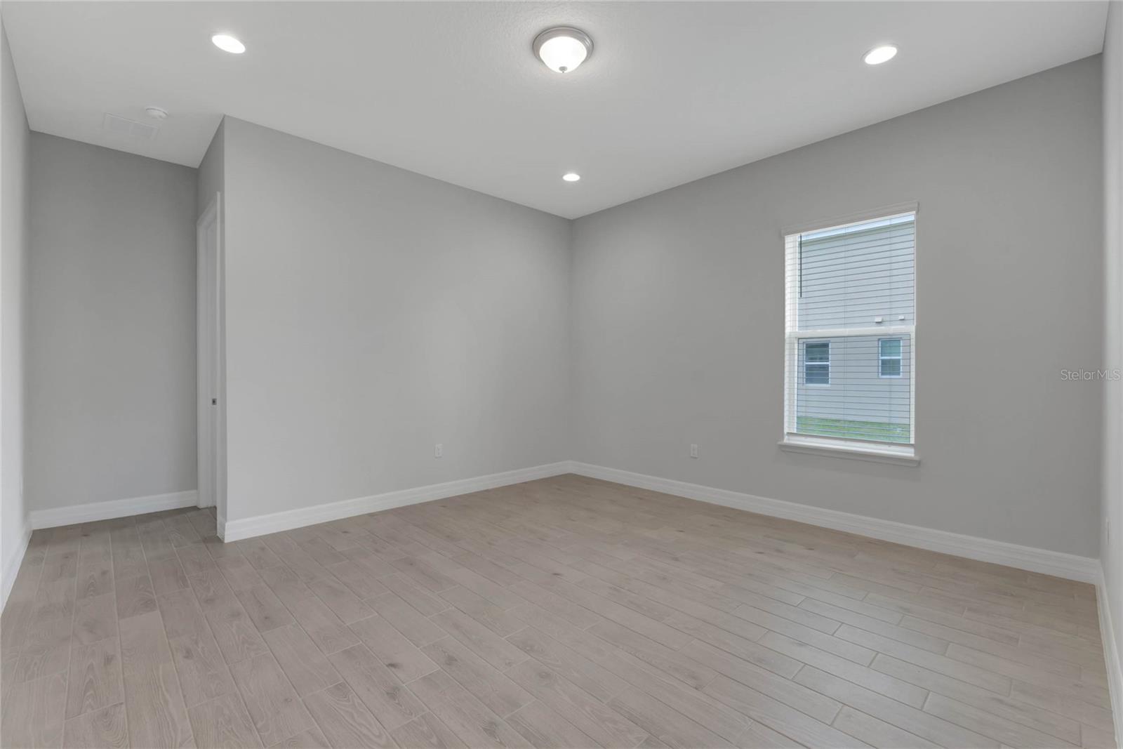 BUENA LAGO - Residential