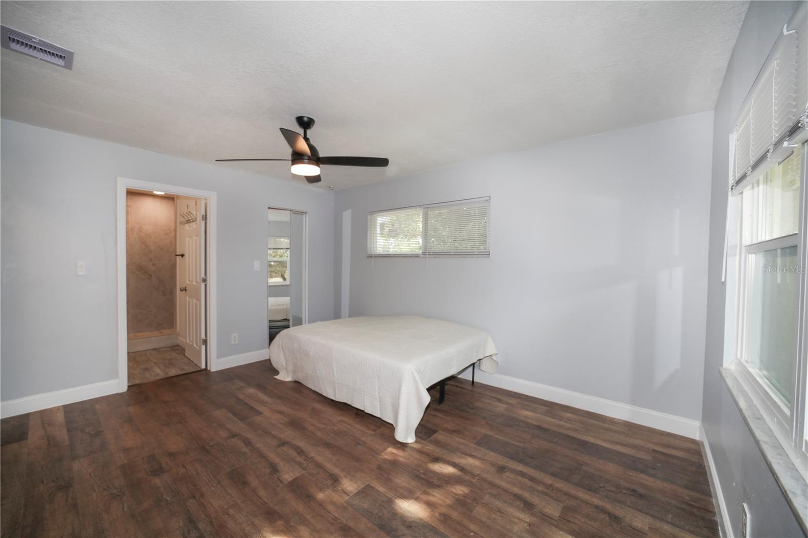 FAIRWAY OAKS - Residential