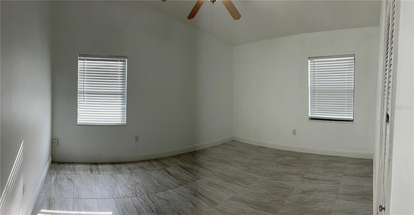 RIDGEWOOD ESTATES ADD 02 RESUB 01 - Residential Lease