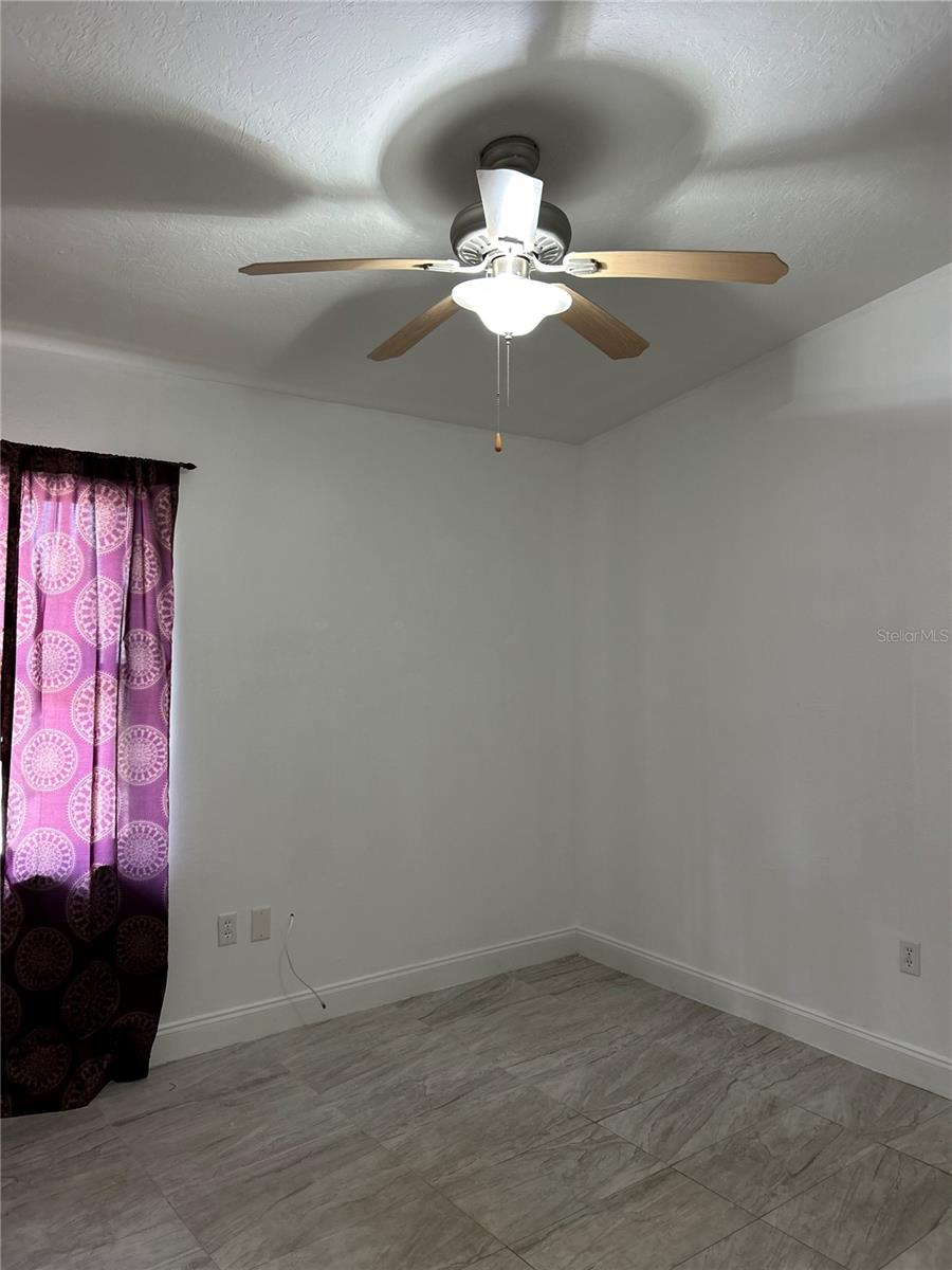 RIDGEWOOD ESTATES ADD 02 RESUB 01 - Residential Lease