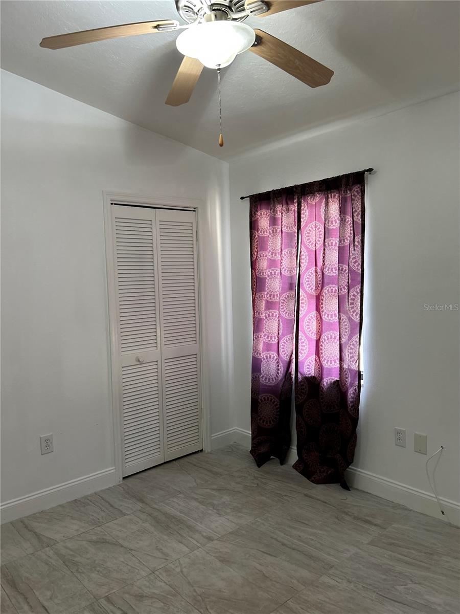 RIDGEWOOD ESTATES ADD 02 RESUB 01 - Residential Lease